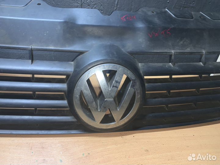 Решетка радиатора vw transporter t5