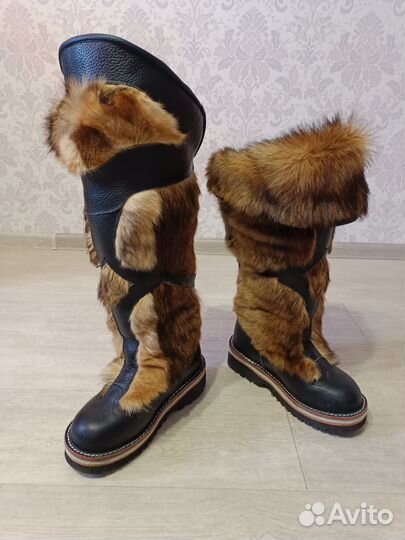 Монгольские сапоги унты