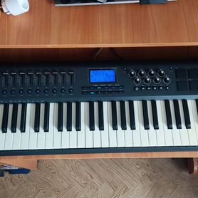 Midi клавиатура M-Audio Axiom 61