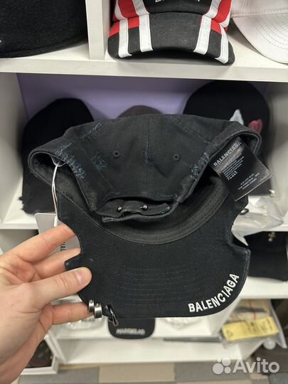 Кепка balenciaga с пирсингом (новинка)