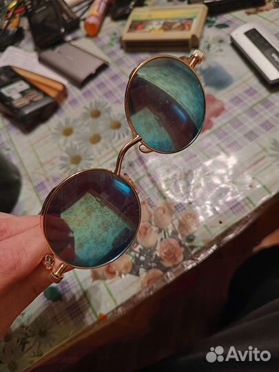 Солнцезащитные очки