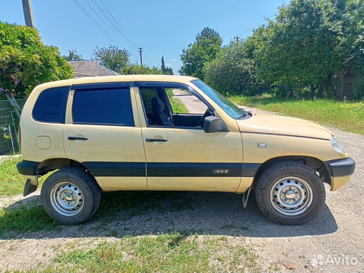 Chevrolet Niva 1.7 МТ, 2007, 422 122 км