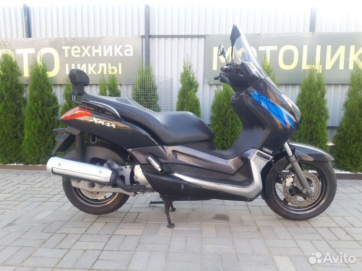Yamaha X-MAX