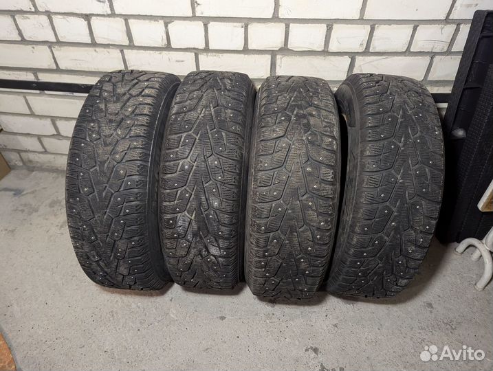 Колеса зимние Yokohama 215/65/r16 на штамповке