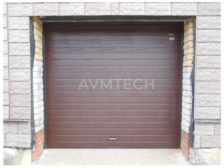 Секционные ворота для гаража