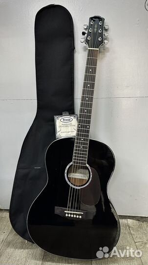 Акустическая гитара
