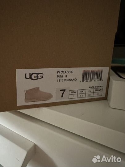 Ugg mini женские зимние 38 размера