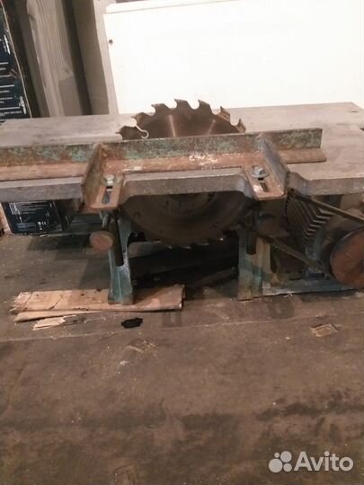 Деревообрабатывающий станок