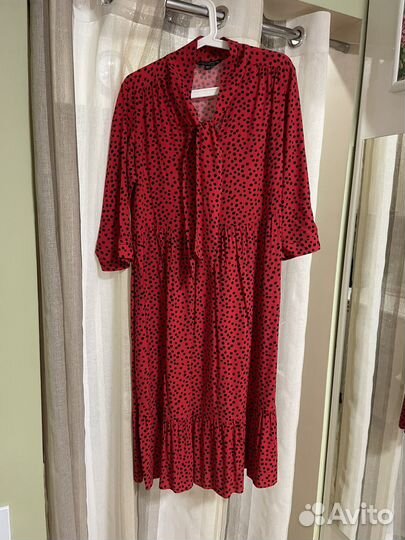 Красное платье