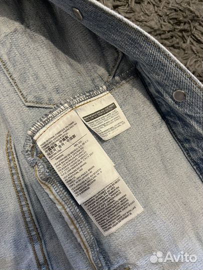 Джинсовая куртка levis