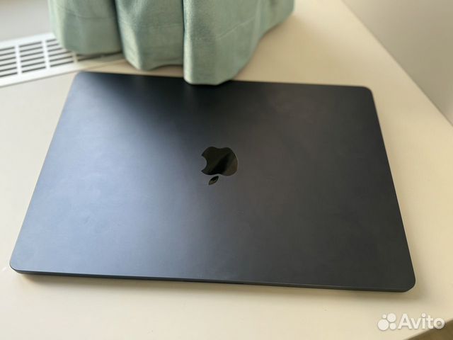 Macbook air 15 m2 256gb