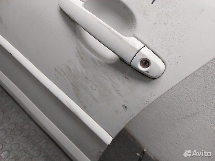 Стекло боковой двери Pontiac Vibe 1, 2004