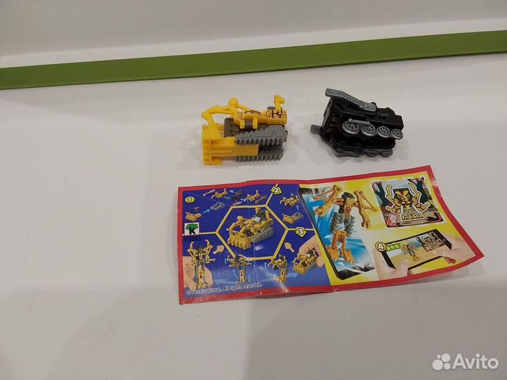 Киндер трансформер 1994 г редкий паровоз