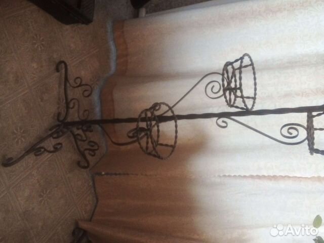 Подставка для цветов напольная металлическая