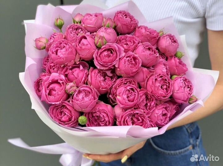 Букет пионовидных роз