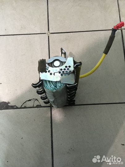 Подушка безопасности в торпедо Mitsubishi Lancer 9