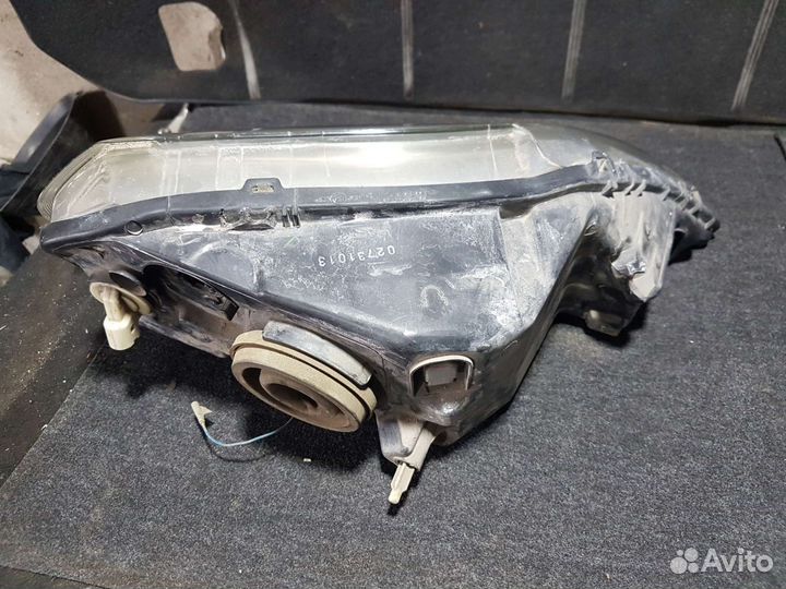 Фара передняя левая Renault Logan 1