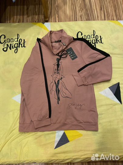 Костюм женский