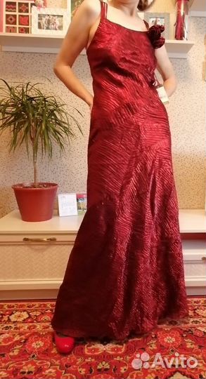 Вечернее платье