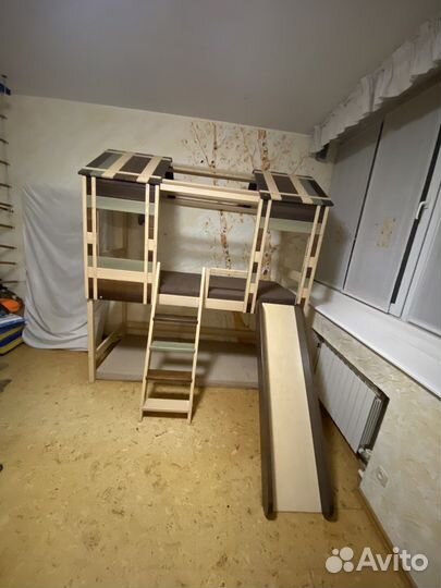 Детская деревянная кровать с горкой