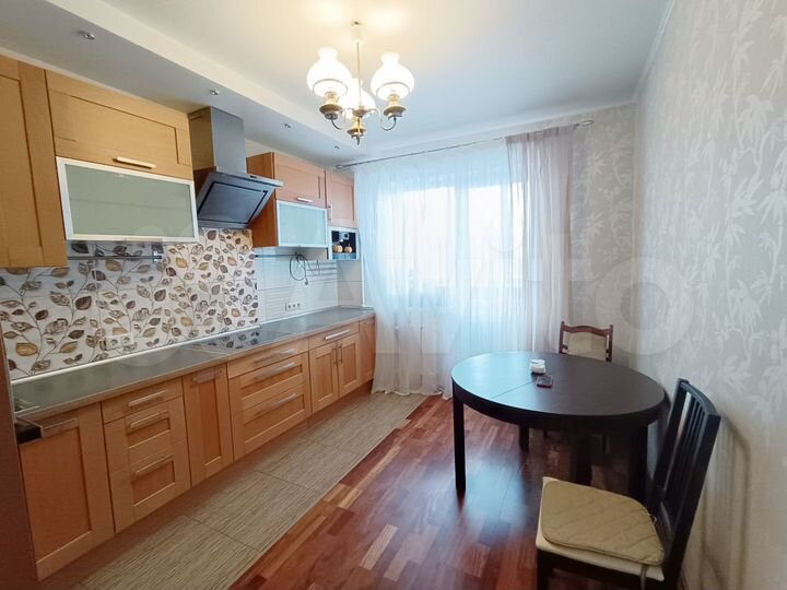 3-к. квартира, 89,3 м², 8/15 эт.