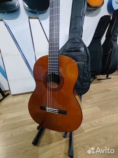 Гитара Yamaha c40 + чехол
