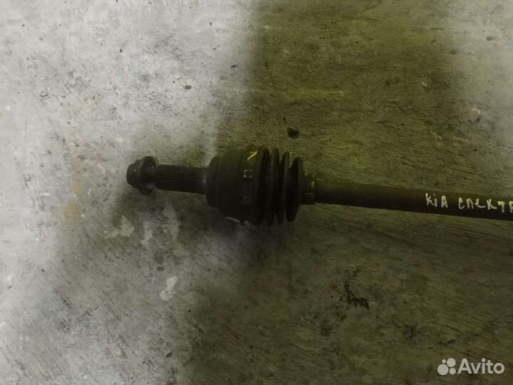 Привод левый Киа Спектра 1.6 МКПП