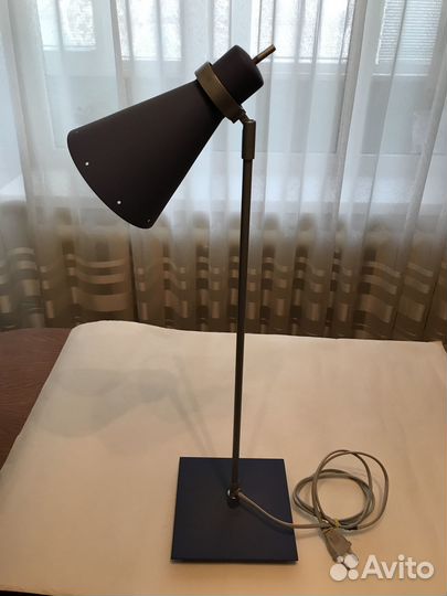 Лампа настольная