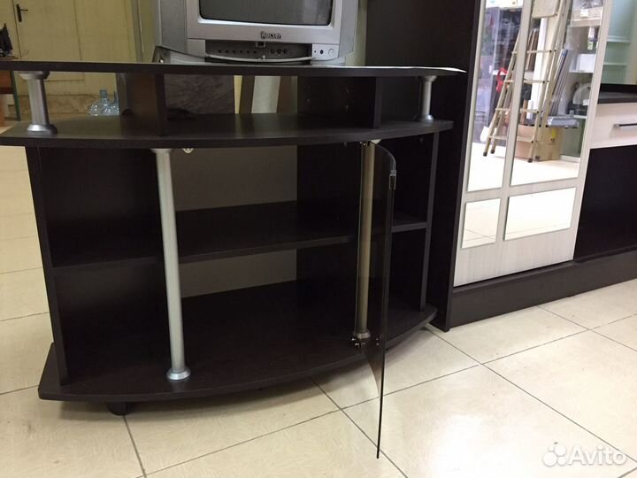 Тумба под телевизор новая