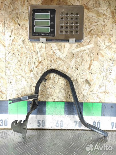 Петля крышки багажника левая Vaz Granta