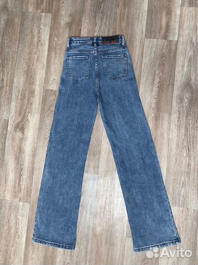 Джинсы женские широкие 42