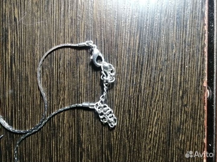 Женское украшение