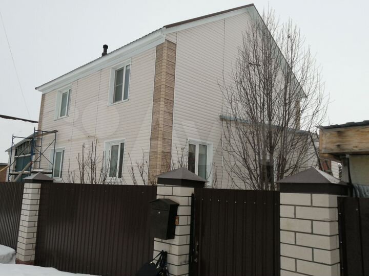 Дом 217,2 м² на участке 12,5 сот.