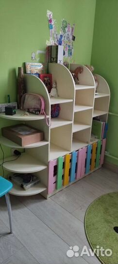 Комплект мебели в детскую комнату