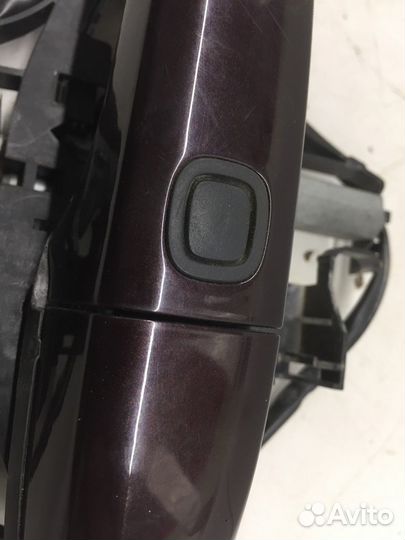 Ручка двери наружная задняя правая в сборе с кнопк