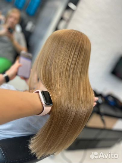 Окрашивание волос в салоне и с выездом на дом
