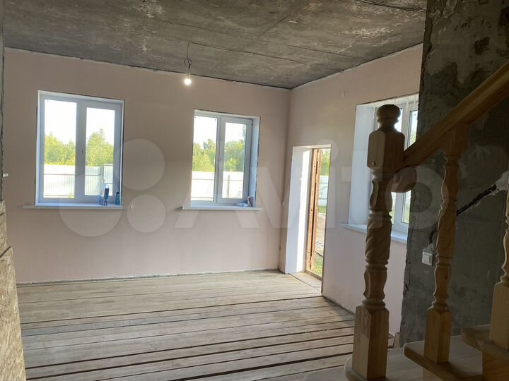 Дом 260 м² на участке 15 сот.