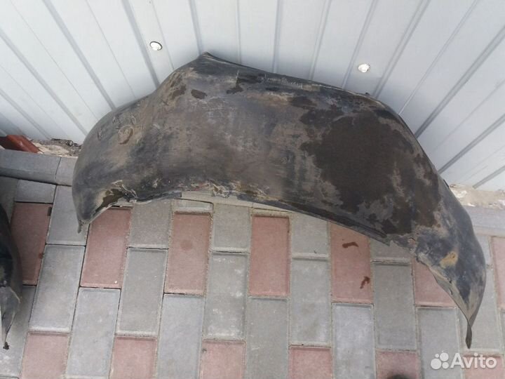 Подкрылок левый на хендай i40