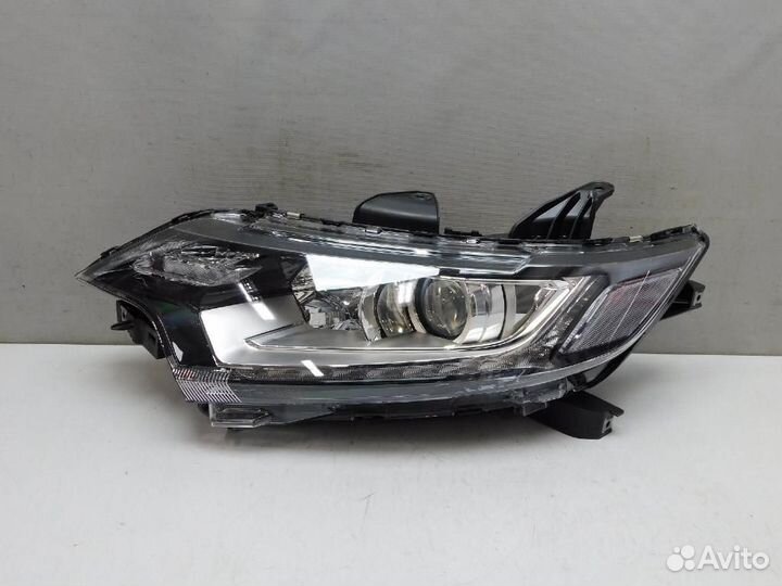 Фара левая Mitsubishi Outlander