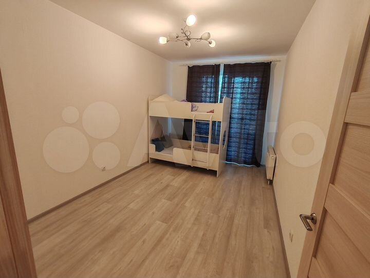 2-к. квартира, 61 м², 1/5 эт.