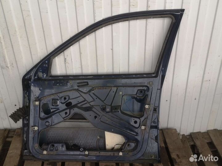 Дверь передняя правая Octavia tour