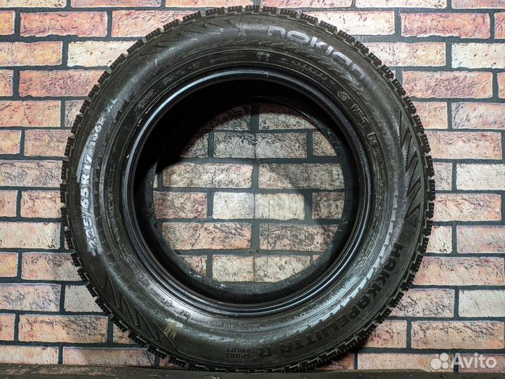 Nokian Tyres Hakkapeliitta R 225/65 R17