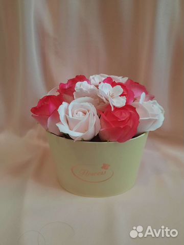 Композиция из мыльных роз на 8 марта