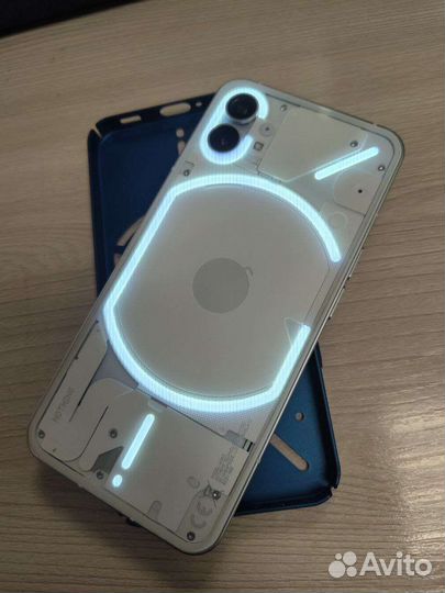 Nothing Phone 1, 8/256 ГБ