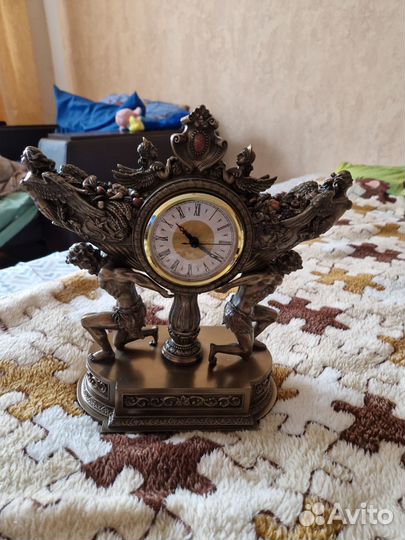 Настольные часы