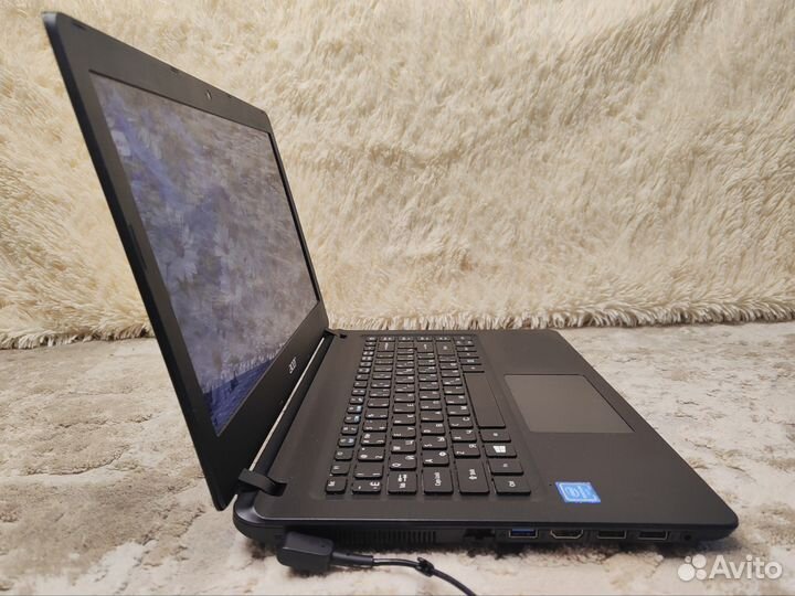 Отличный ноутбук Acer в идеальном состоянии