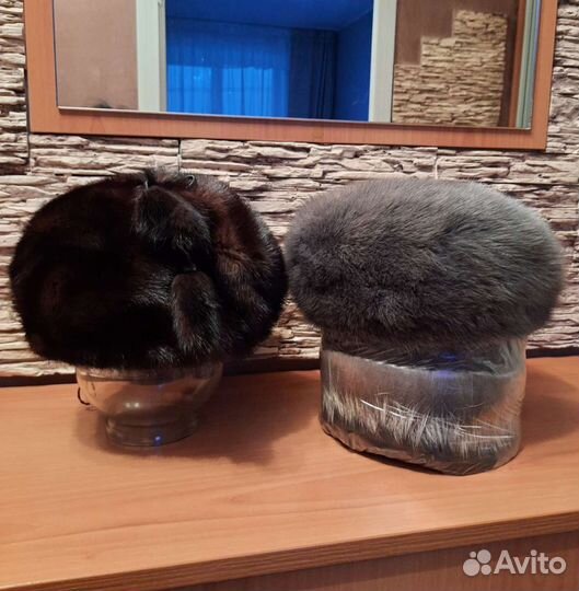 Женские меховые шапки