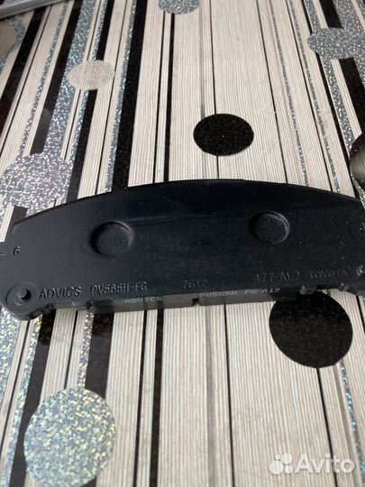 Тормозные колодки передние Тойота Хайлендер 2011г