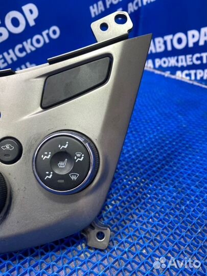 Блок климата Chevrolet Aveo T300 хэтчбек F16D4