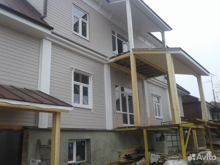 Бригада строителей